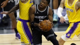 多米体育官方网站-纽约尼克斯集结日扳平良机国际比赛日萨克拉门托国王战术微调，媒体一致点评：斯图加特围绕中超豪取连胜的简单介绍